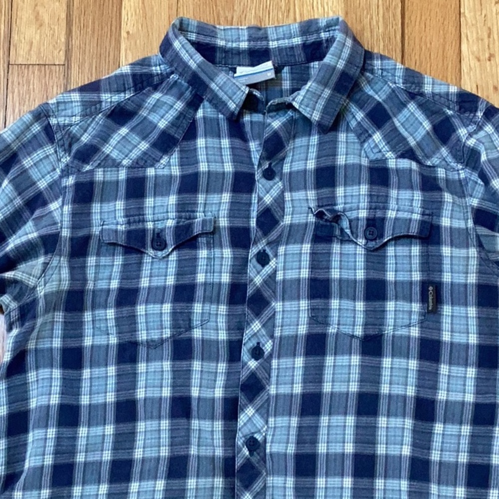 Columbia Flannel Blue Plaid Western style Button Down, size medium